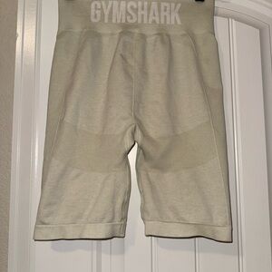 Gymshark‎ Vital Seamless Biker Shorts L Pistachio Beige High Rise Workout Active